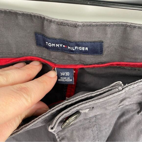 Tommy Hilfiger Men’s Charcoal Gray Chino Pants size 34/30 - Picture 2 of 3